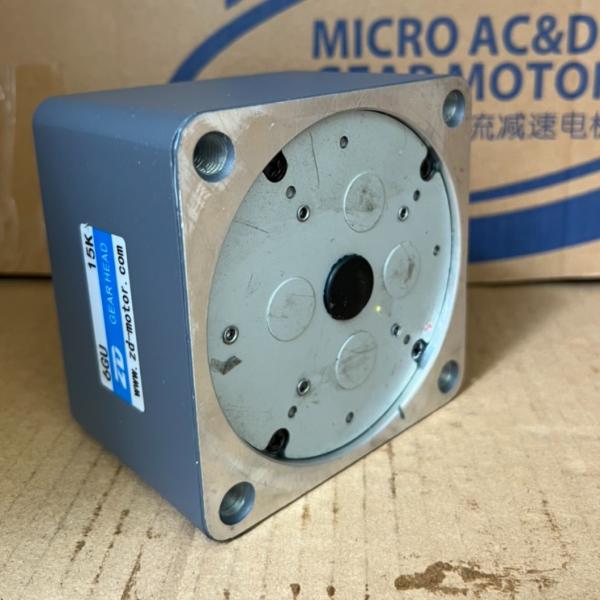 Hộp giảm tốc ZD 6GU15K